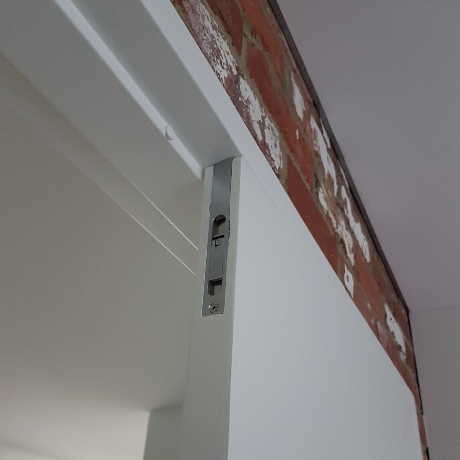 Flush Bolt