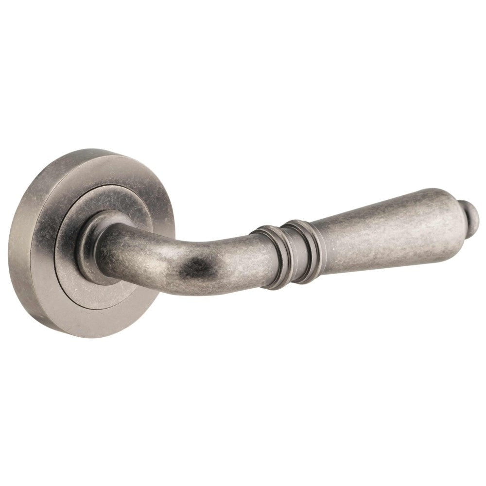 Sarlat Round Rose Door Lever Set