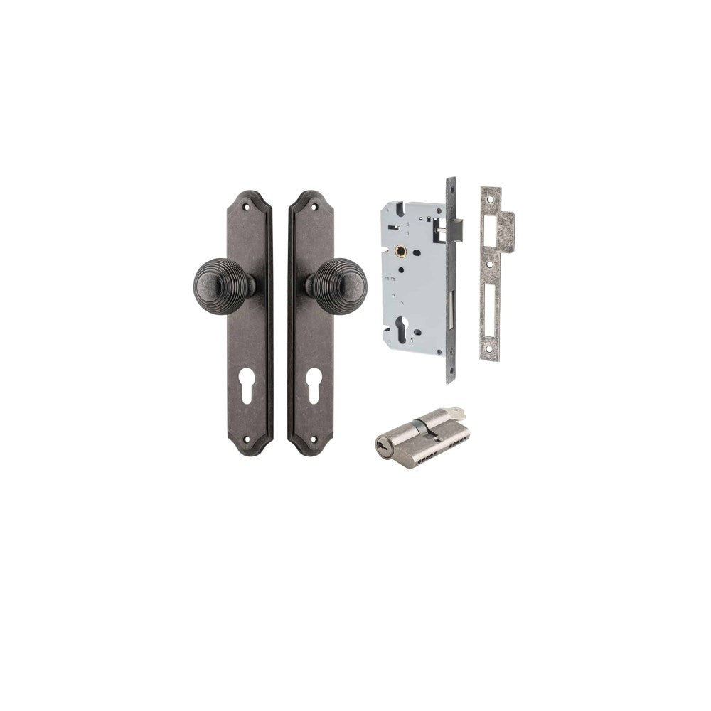 Guildford Shouldered Door Knob Set