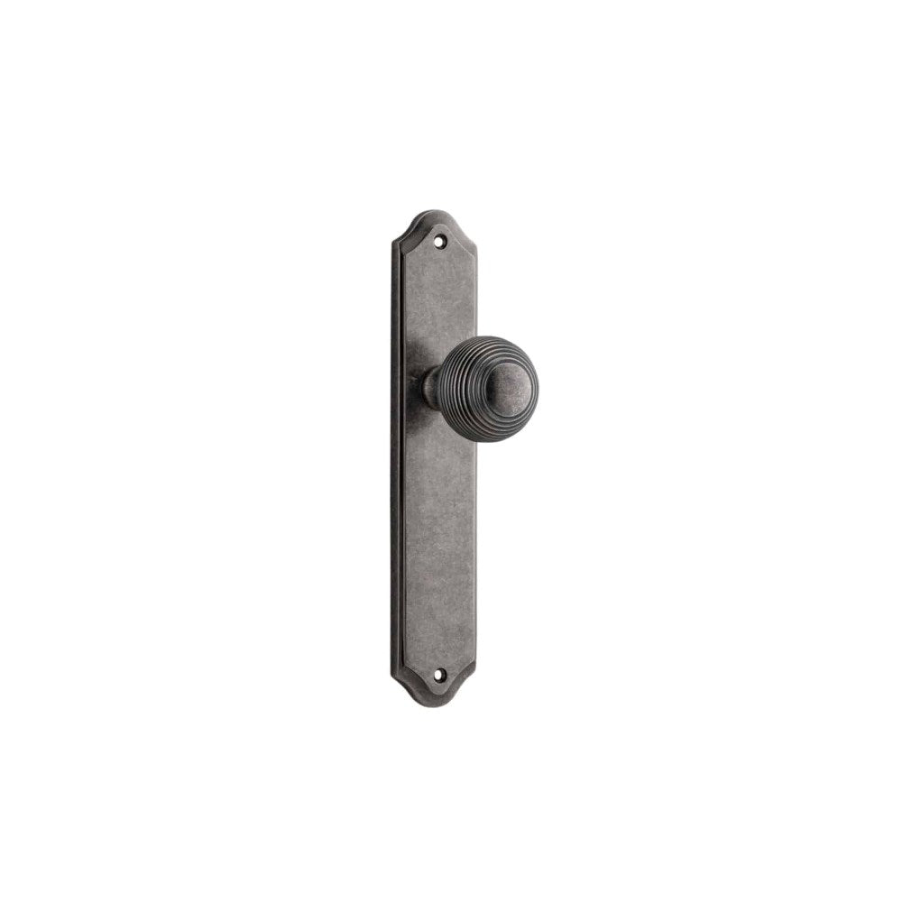 Guildford Shouldered Door Knob Set