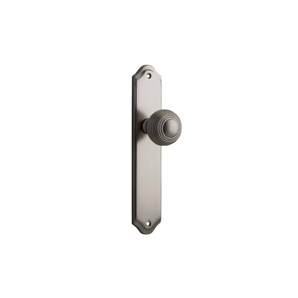 Guildford Shouldered Door Knob Set