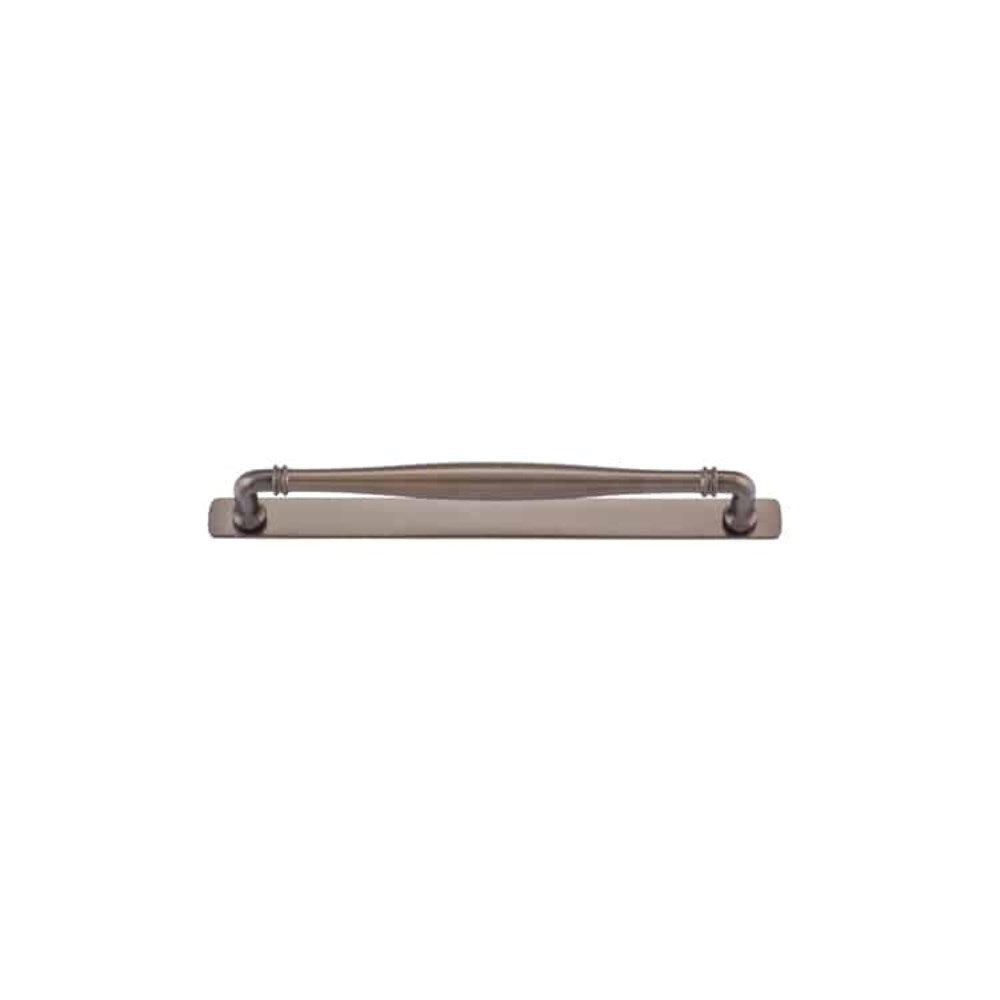 Sarlat Cabinet Pull on Backplate